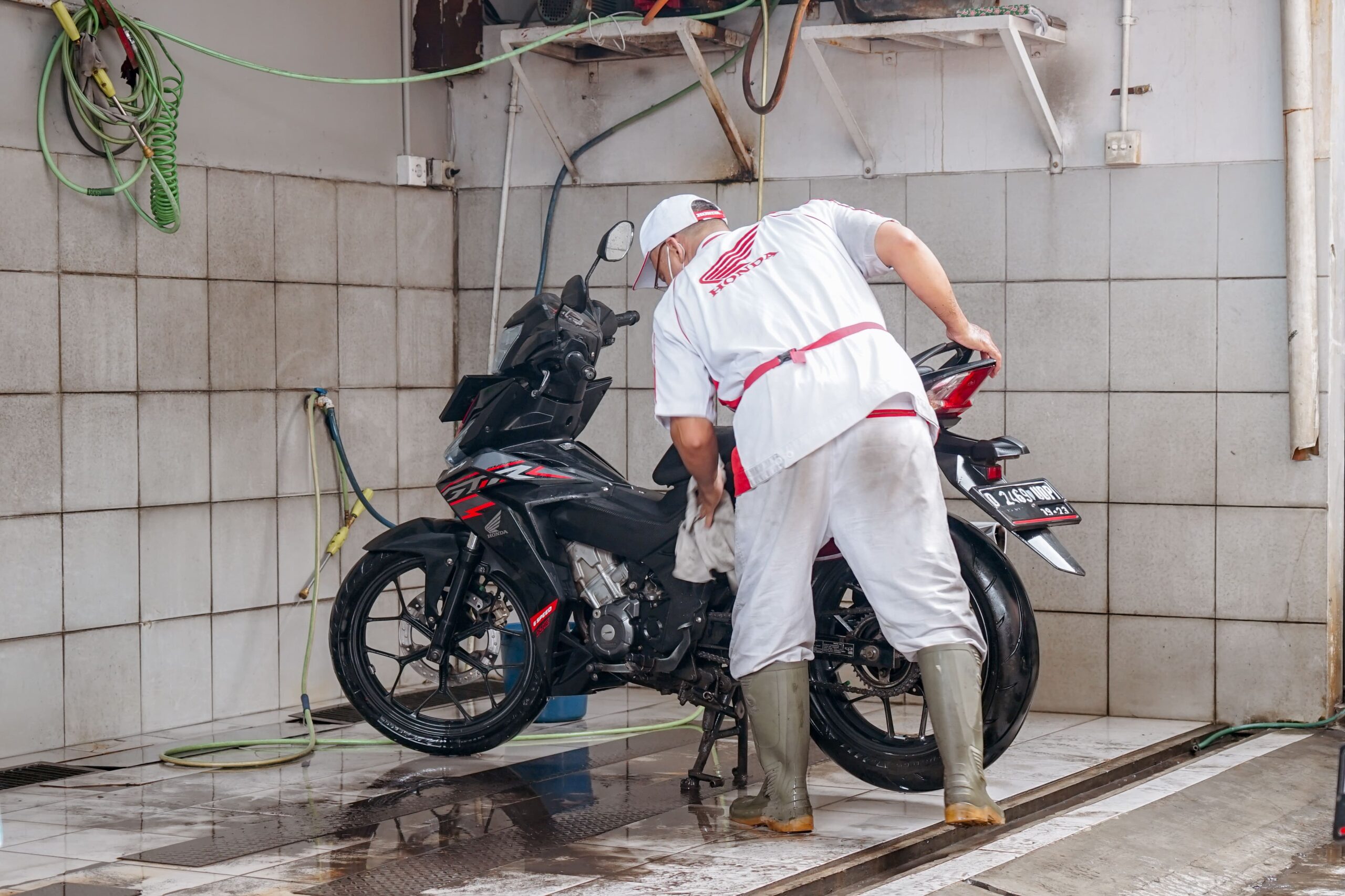 Cuci Motor 22: Solusi Cepat untuk Motor Anda di Cilacap